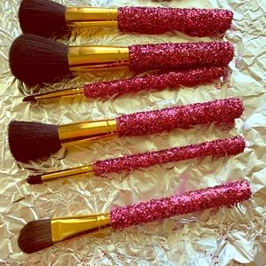 Customized makeup up brushes!